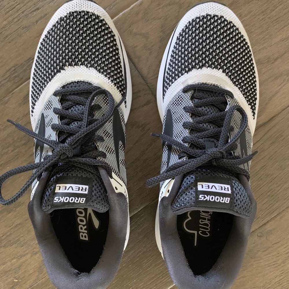 Brooks Revel Tennis Shoes